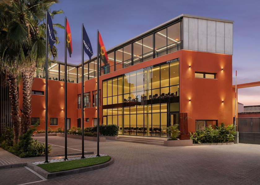  Luanda Exterior Detail