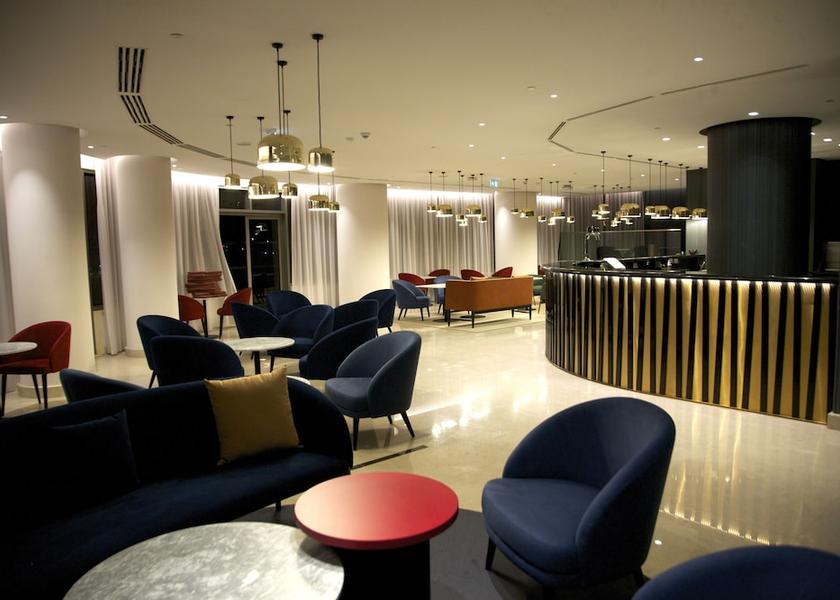 Luanda Luanda Bar (on property)
