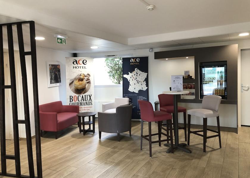 Auvergne-Rhône-Alpes Issoire Reception