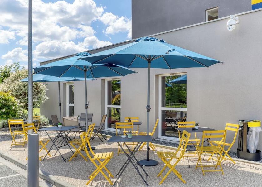 Auvergne-Rhone-Alpes Saint-Victor Terrace