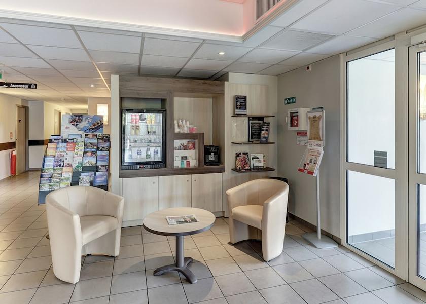 Auvergne-Rhone-Alpes Saint-Victor Reception