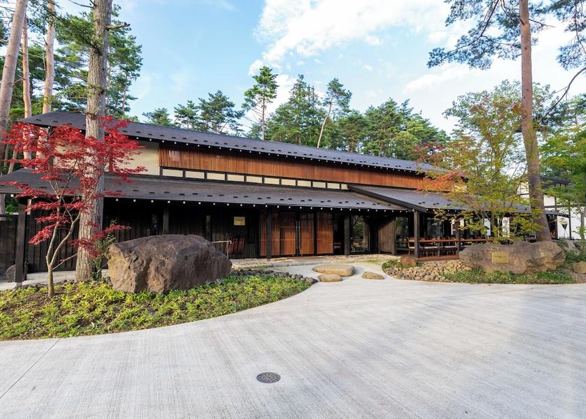 Yamanashi Fujikawaguchiko Front of property