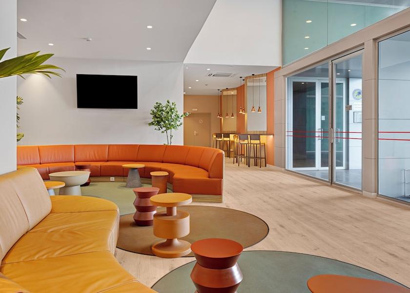 Navarre Viana Lobby sitting area