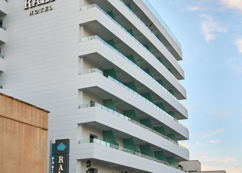  Algiers Exterior