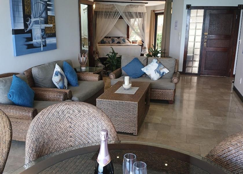  Rarotonga Living Area