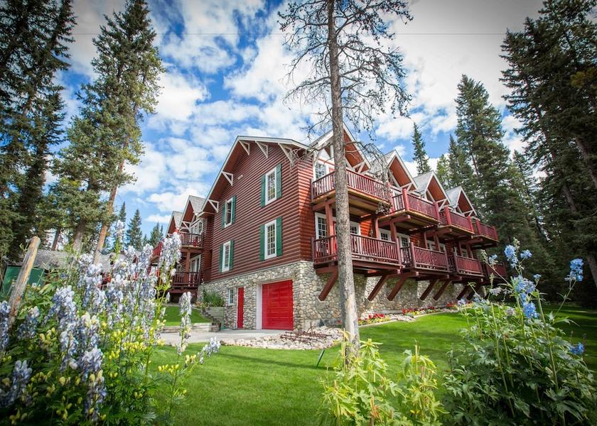 Alberta Lake Louise Exterior