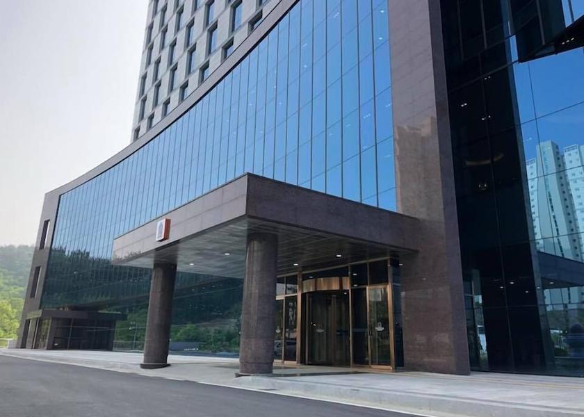 South Chungcheong Seosan Property entrance