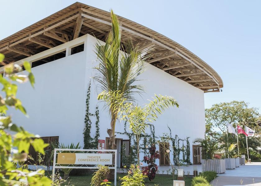  Nosy Be Meeting Room