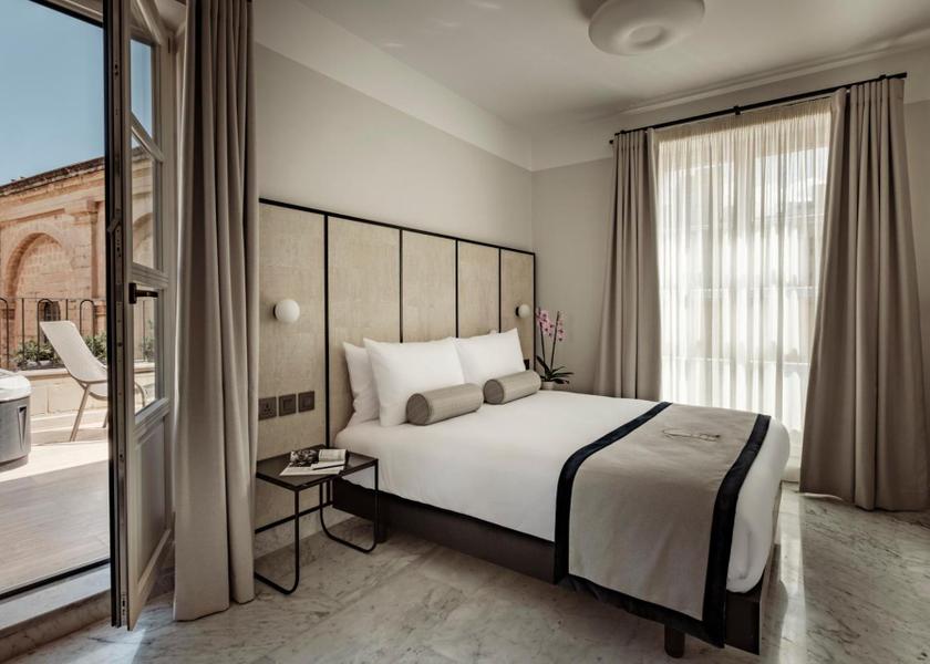  Valletta Suite with Hot Tub