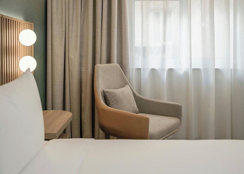  Sliema Room