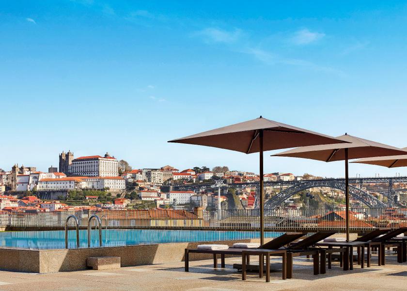 Porto Vila Nova de Gaia Swimming pool