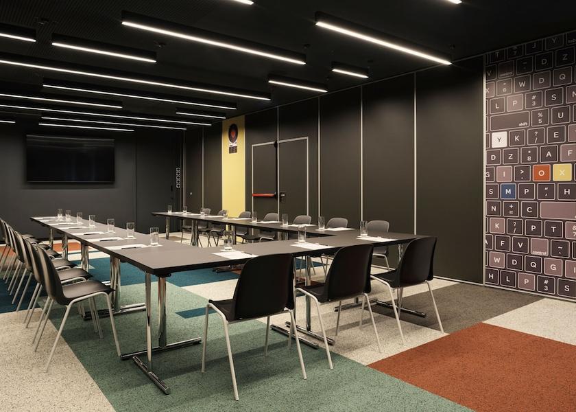  Belgrade Meeting Room