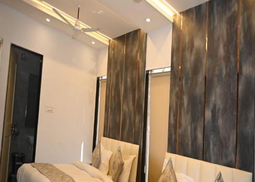 Uttar Pradesh Ayodhya Deluxe Room