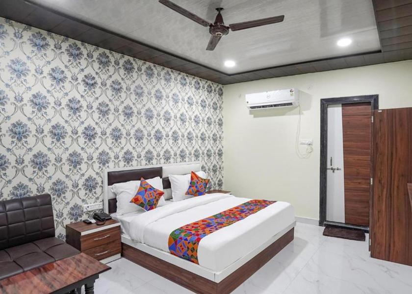 Uttar Pradesh Kanpur Executive Room
