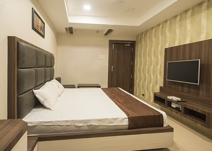 Madhya Pradesh Itarsi Deluxe AC Room