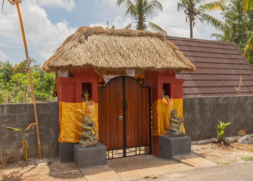  Penida Island Facade