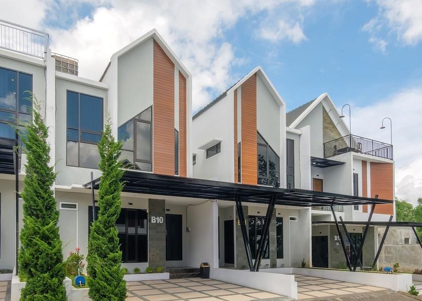 East Java Batu Exterior Detail