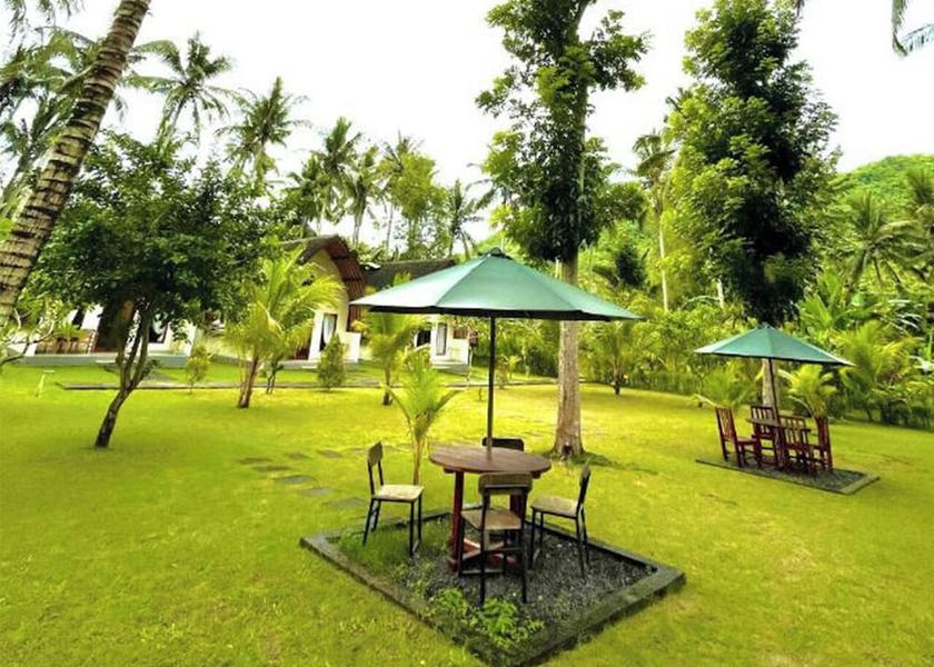  Penida Island Exterior Detail