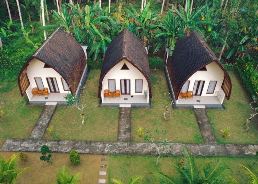  Penida Island Facade