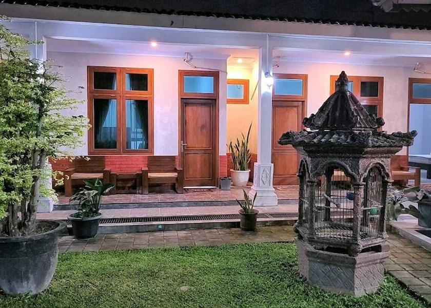  Prambanan Exterior Detail