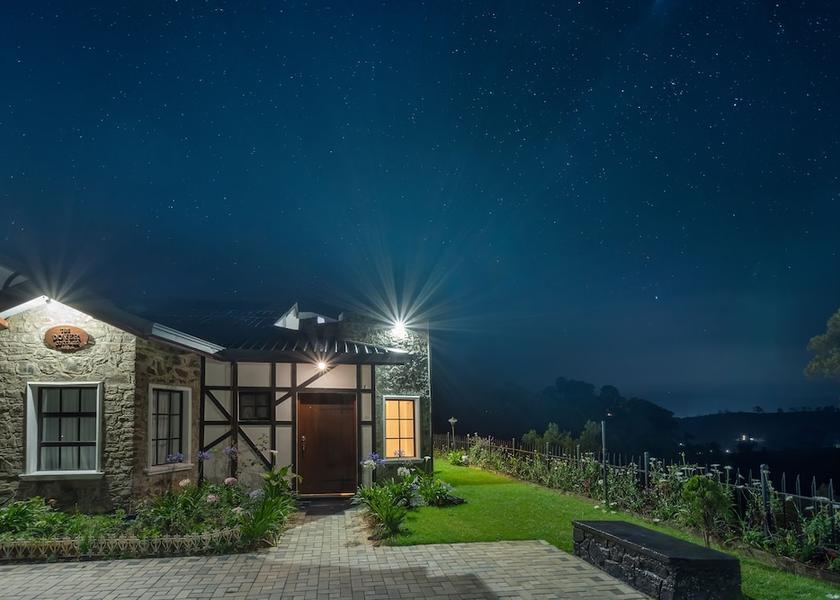 Nuwara Eliya District Nuwara Eliya Facade