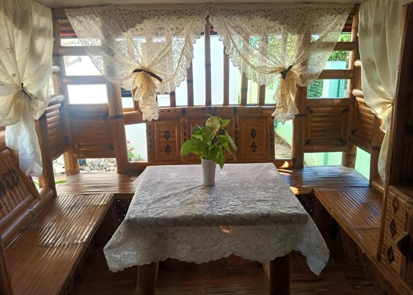  San Juan Dining Area