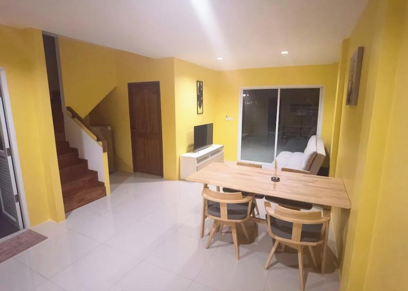 Nakhon Pathom Nakhon Chai Si Living Area