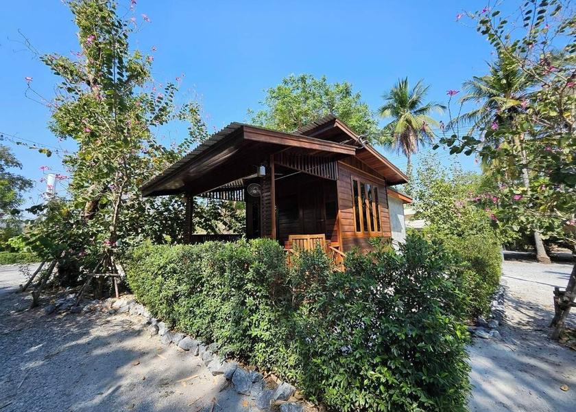 Suphan Buri U Thong Room