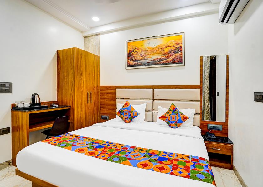 Uttar Pradesh Vrindavan Deluxe Room
