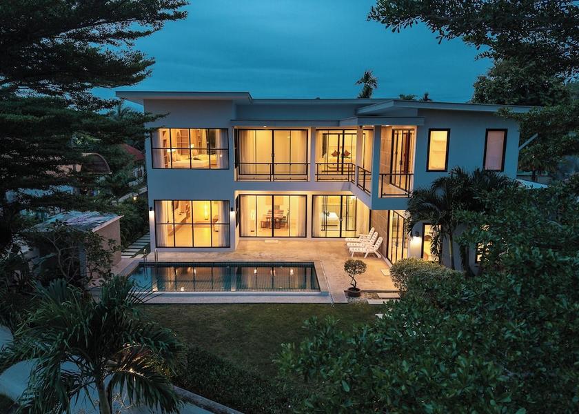 Phuket Si Sunthon Facade