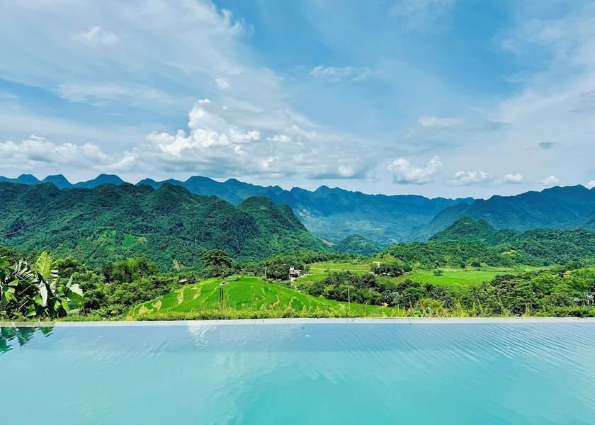 Thanh Hoa Ba Thuoc Pool