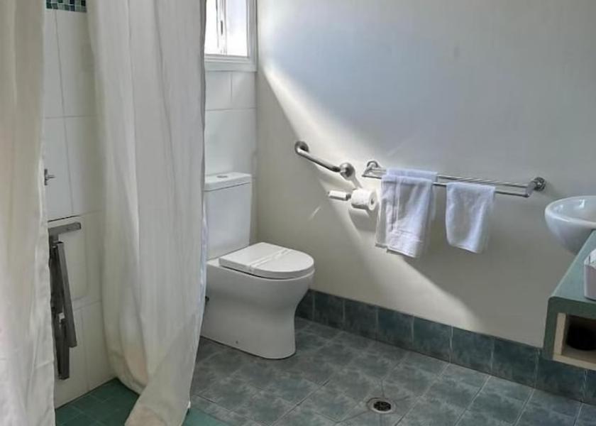 New South Wales West Wyalong Bathroom