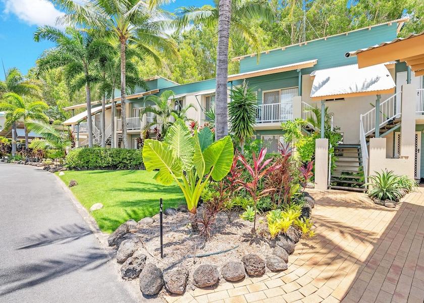 Queensland Trinity Beach Exterior Detail
