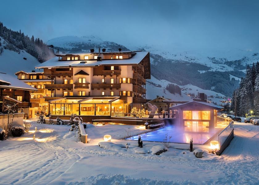Tyrol Tux Front of property