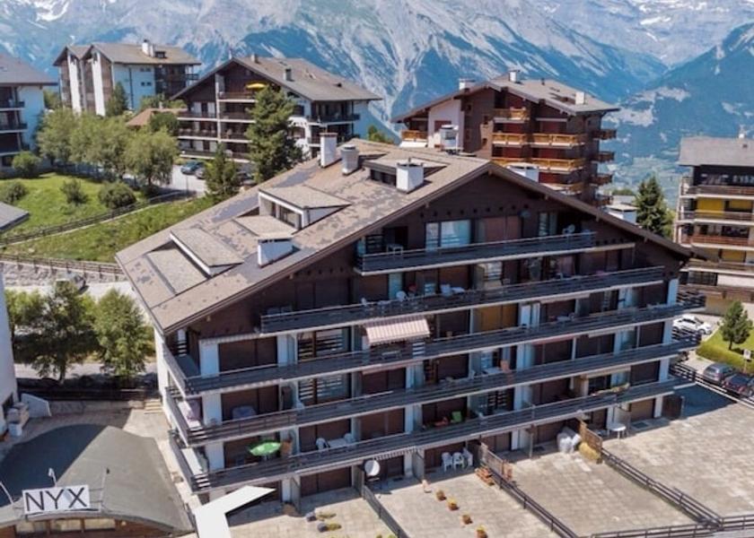 Valais Nendaz Exterior Detail