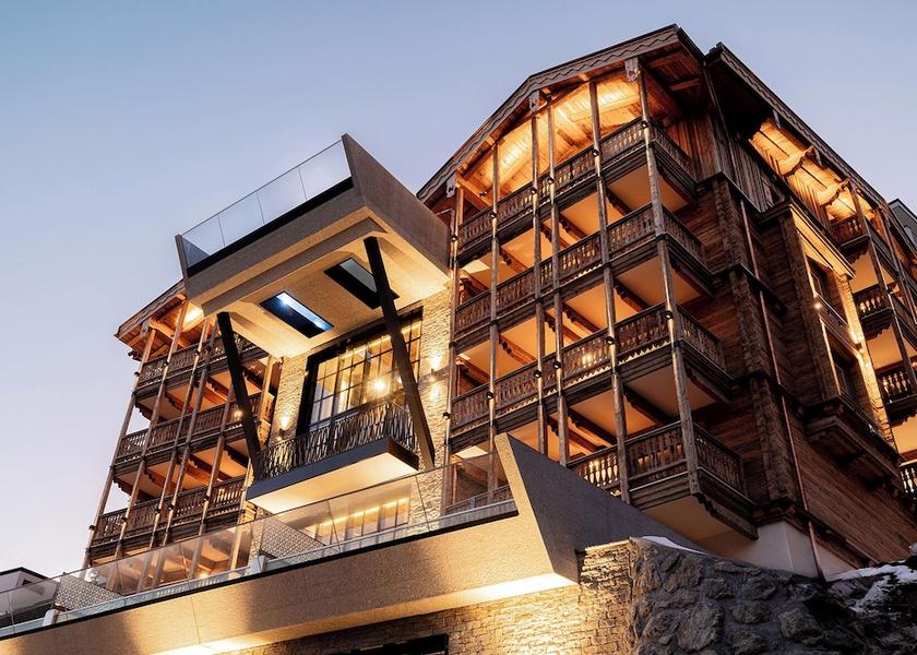 Graubuenden Arosa Facade