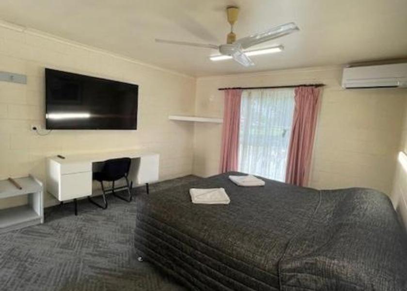 Queensland Charters Towers King Room