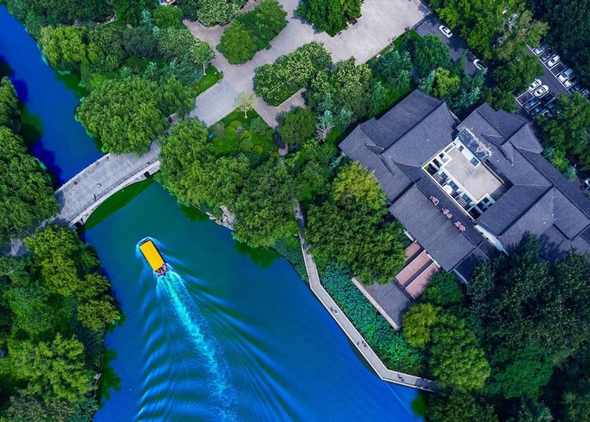 Shandong Jinan Exterior Detail