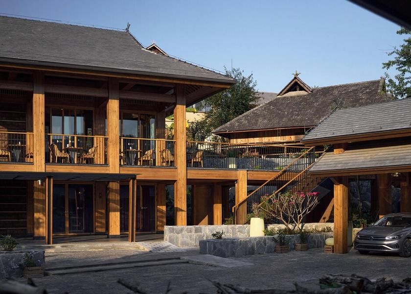 Yunnan Pu'er Exterior Detail