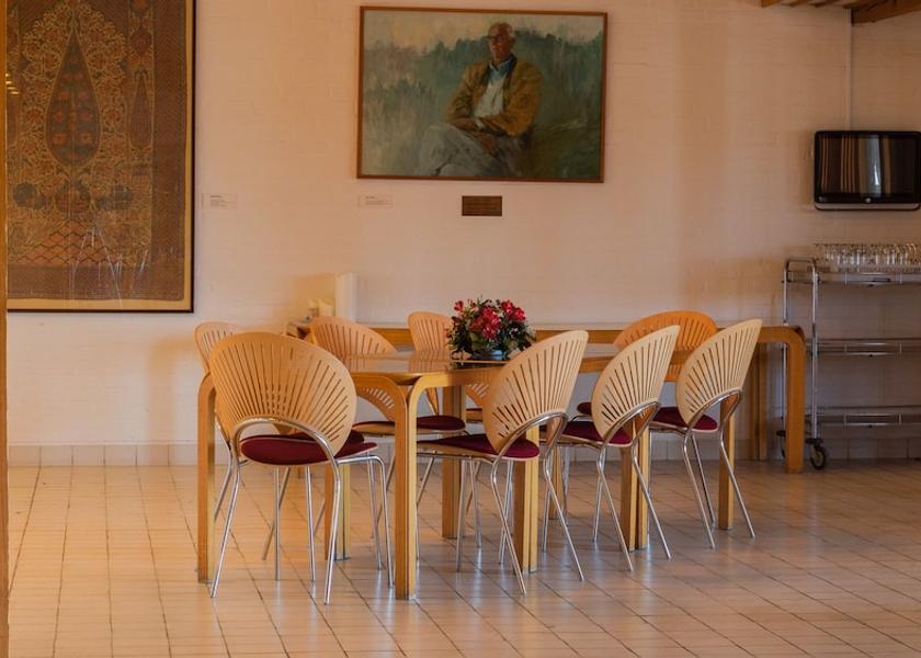 Hovedstaden Fredensborg Interior Entrance