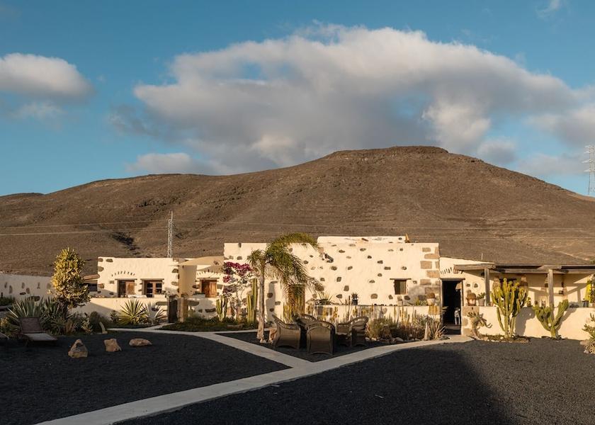 Canary Islands Puerto del Rosario Primary image