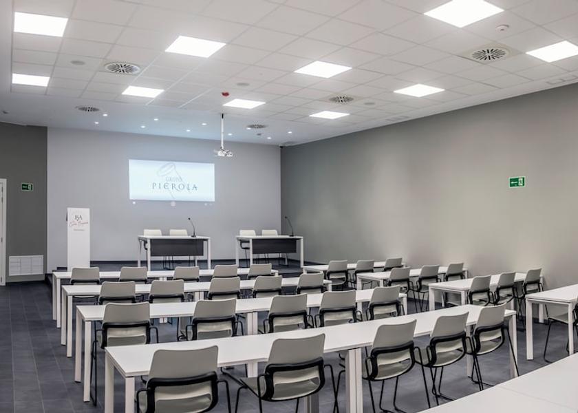 La Rioja Navarrete Meeting Room