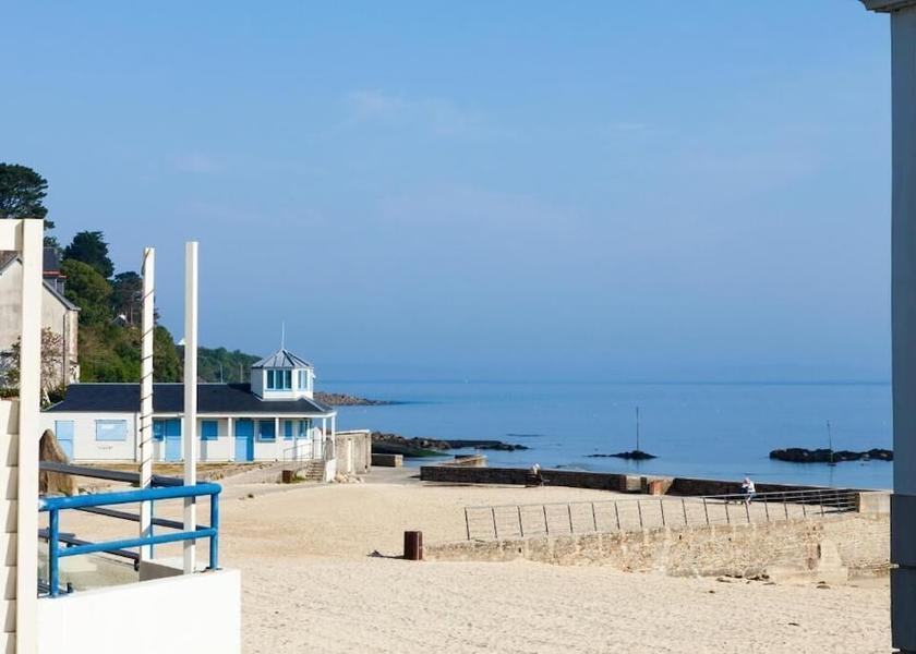 Brittany Douarnenez Beach