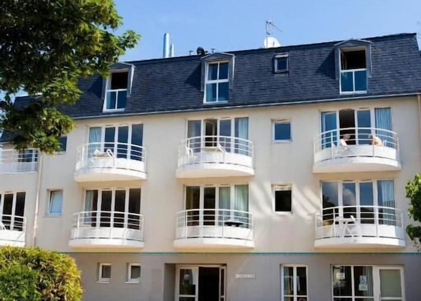 Brittany Douarnenez Exterior