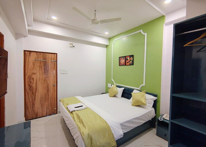Maharashtra Nagpur Deluxe Room
