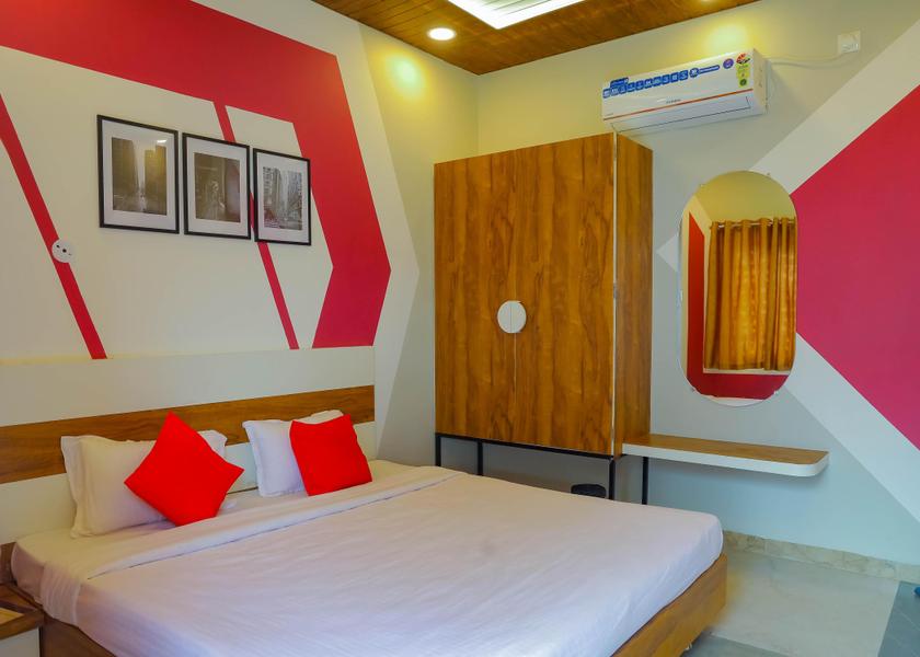 Madhya Pradesh Mandav 1025