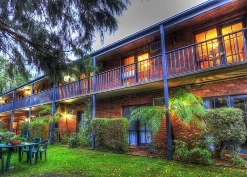 Victoria Beechworth Front of property - evening/night