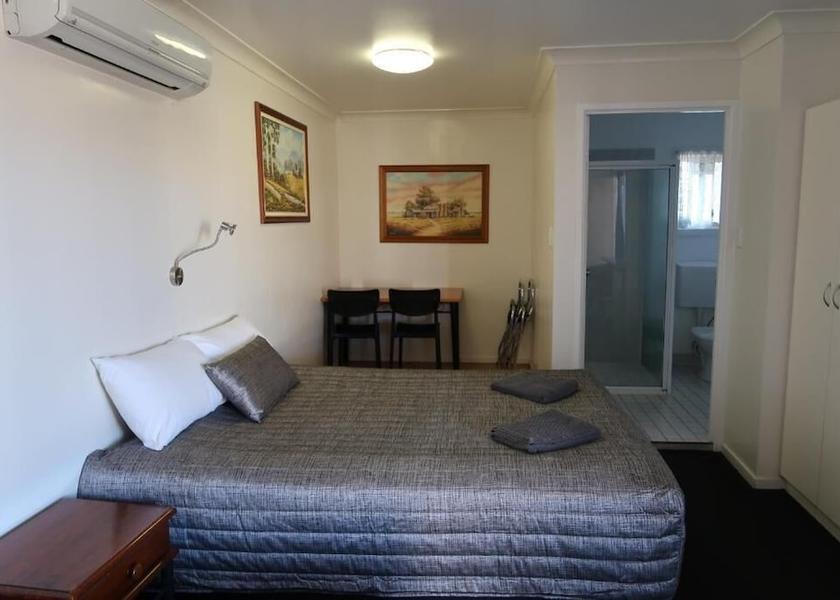 Queensland Charleville Room