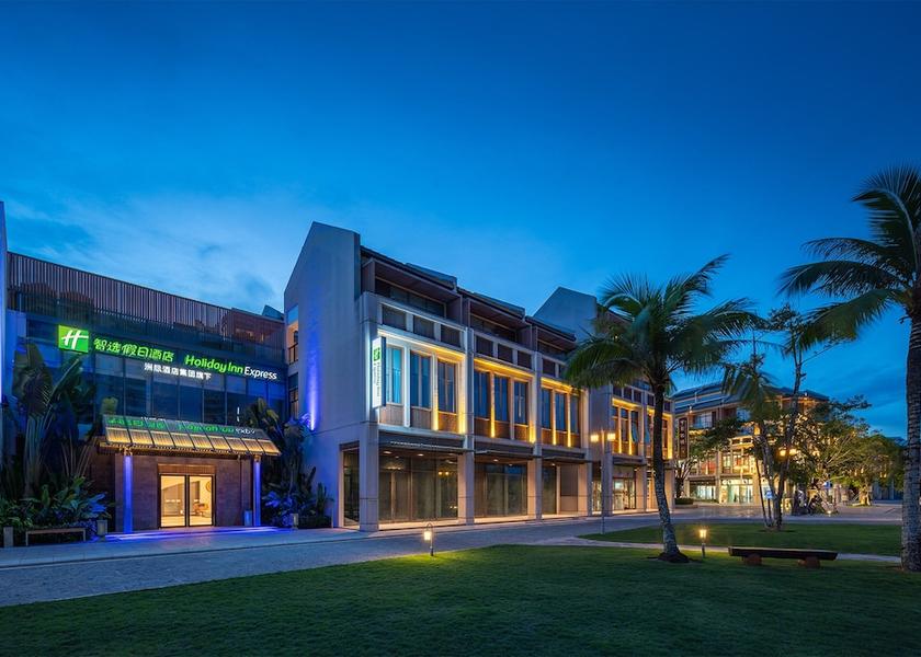 Hainan Wenchang Exterior