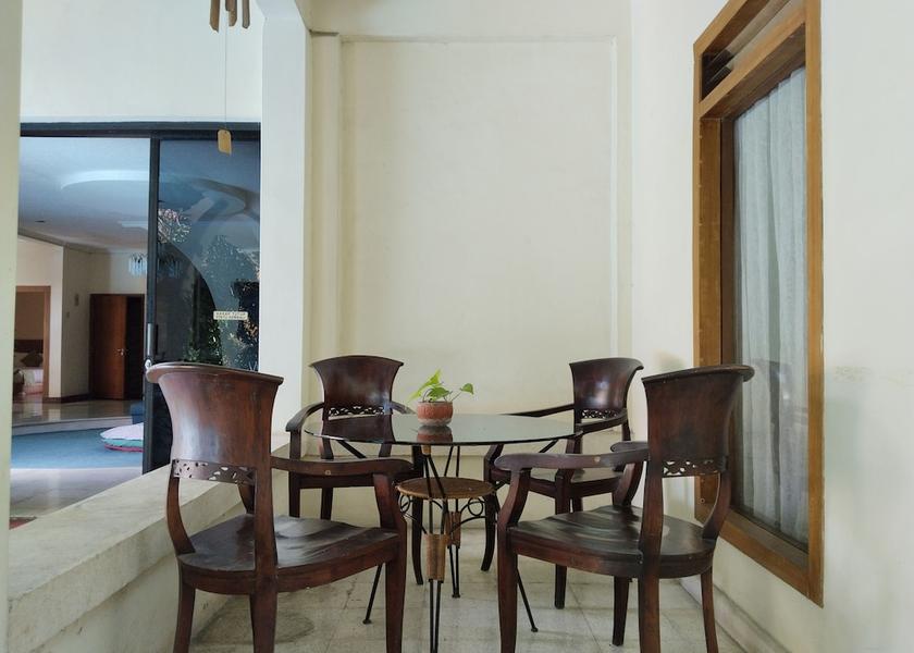West Java Ciawi In-Room Dining